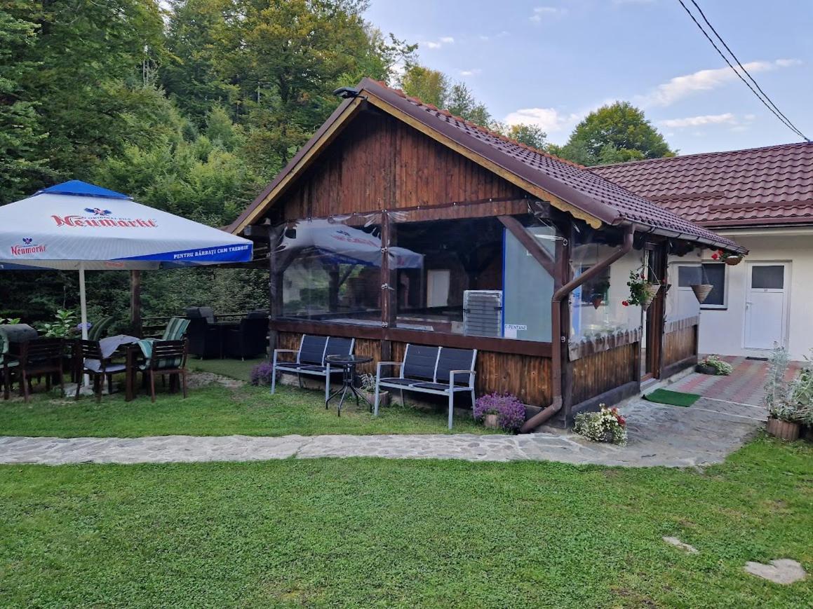 Casa Popa'S Hotel คือร์ตีโชอารา ภายนอก รูปภาพ